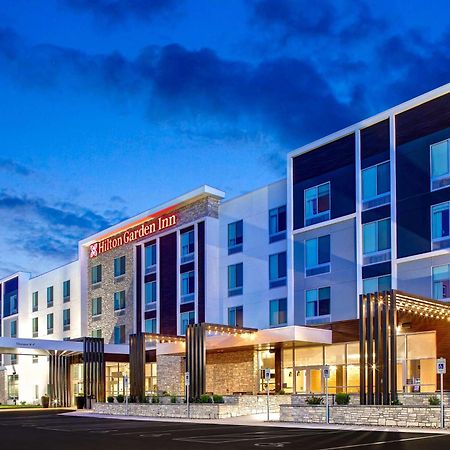 Hilton Garden Inn Cedar Rapids Kültér fotó