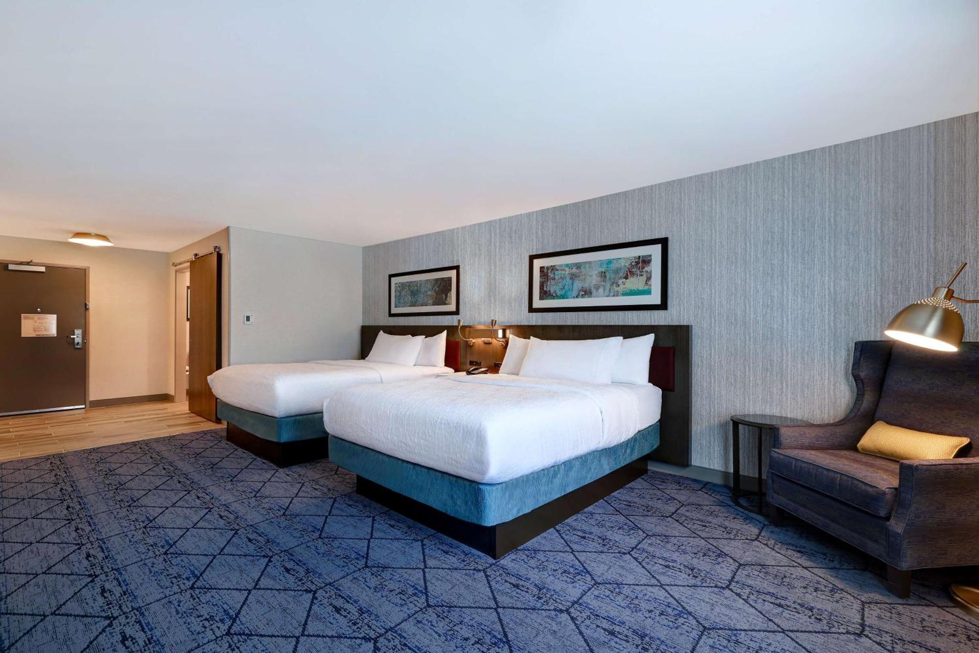 Hilton Garden Inn Cedar Rapids Kültér fotó