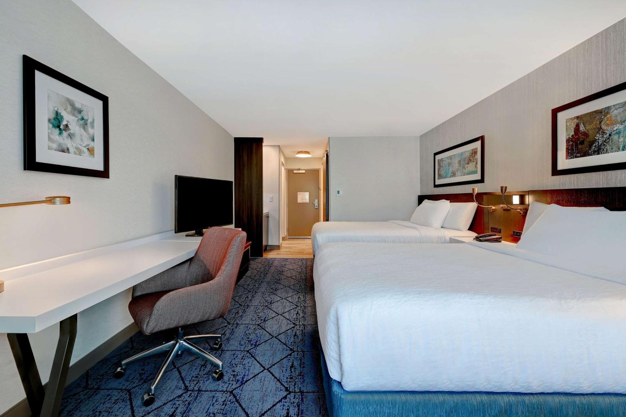 Hilton Garden Inn Cedar Rapids Kültér fotó